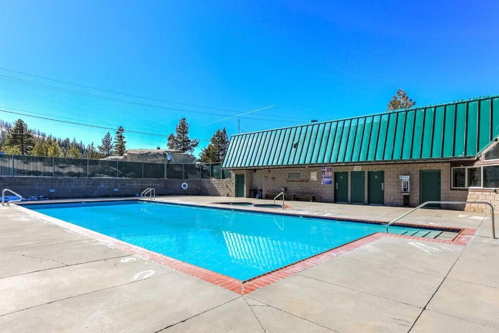 Apartment Heavenly Mountain Retreat Near Hiking & Bikin Stateline